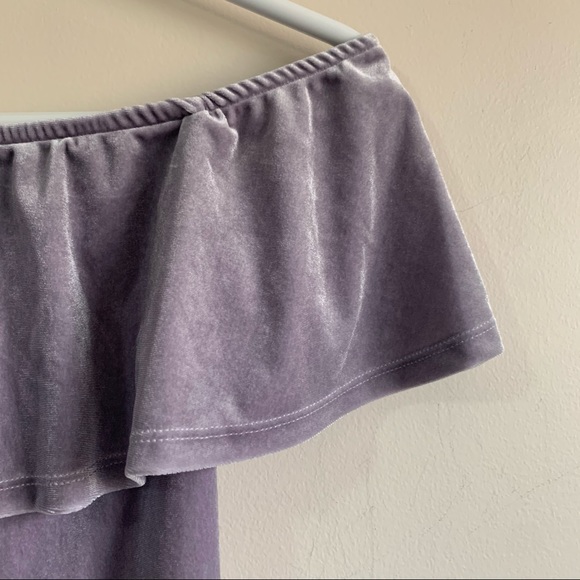 Vero Moda Beverly Velour Off Shoulder Bodysuit - Picture 2 of 7